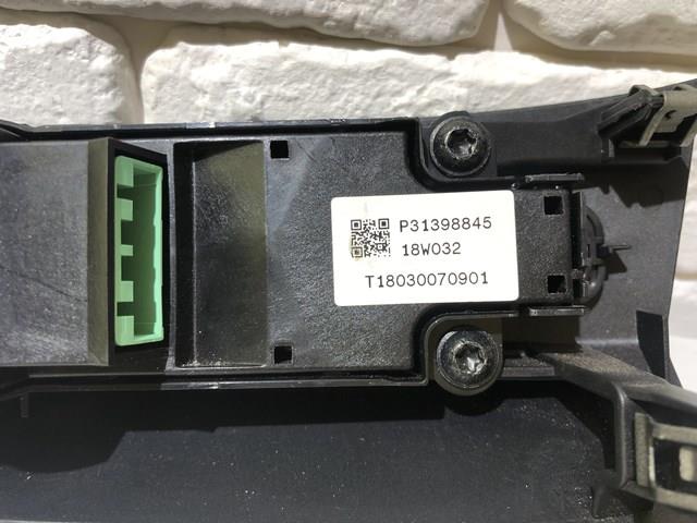 Блок управління кондиціонером 31398845 Volvo