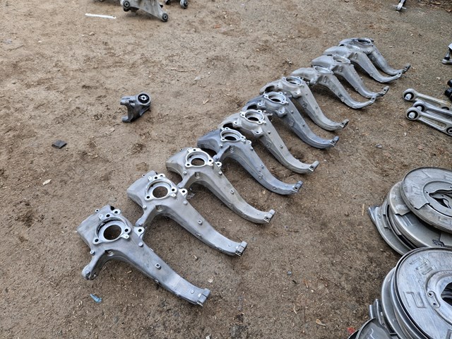  Tesla 118831100F ціна, від 112.87 USD