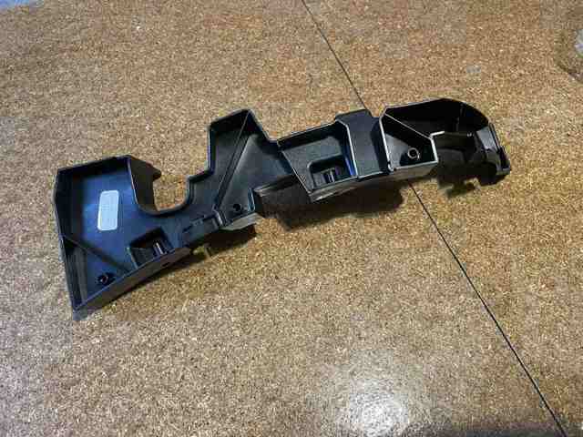 Кріплення бампера Signeda PAD43076OR ціна, від 17.33 USD