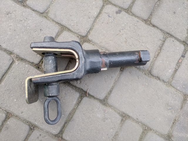 Крюк буксирувальний DAF 0962094