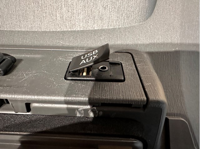 USB-розгалужувач Toyota Camry (V40) (Тойота Камрі)