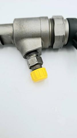Купити 445110135 Bosch Форсунка дизельна в зборі, розпилювач + тримач