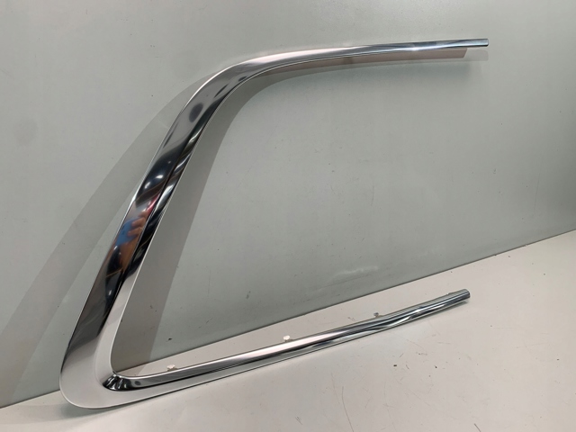 32219269 Volvo Накладка заднього скла, права