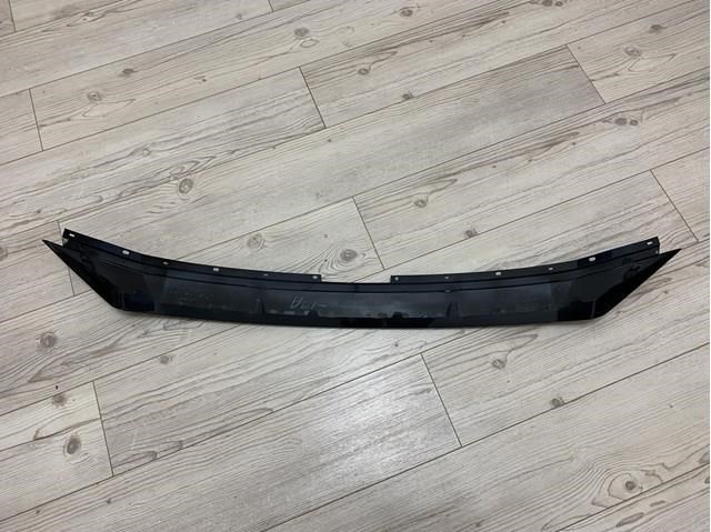 Накладка (рамка) решітки радіатора Mazda KB8A507E1BBB ціна, від 64.12 USD