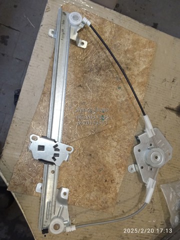 Склопідйомник з електродвигуном General Motors NP943 ціна, від 10.12 USD