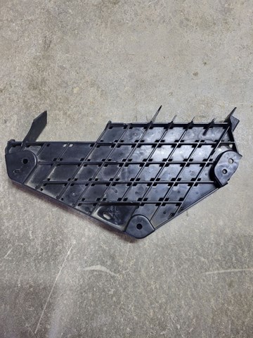 Купити 622295NA0A Nissan/Infiniti Кронштейн бампера переднього, лівий
