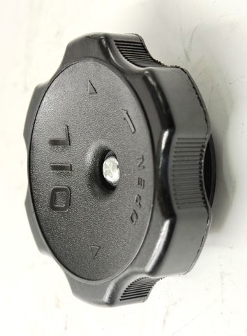 Кришка маслозаливной горловини Q3730072 Q-fix