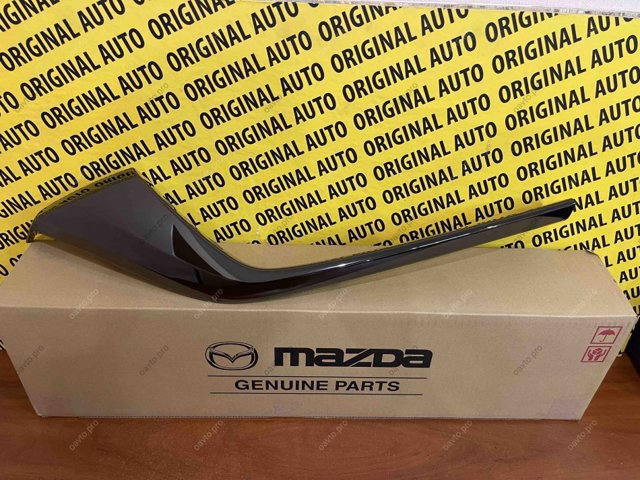 Молдинг решітки радіатора, правий KSD5507J0 Mazda