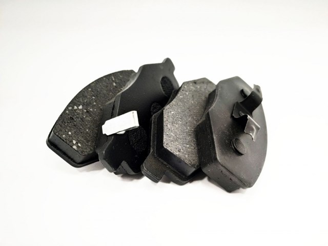 Передні тормозні колодки S18D3501080 Chery