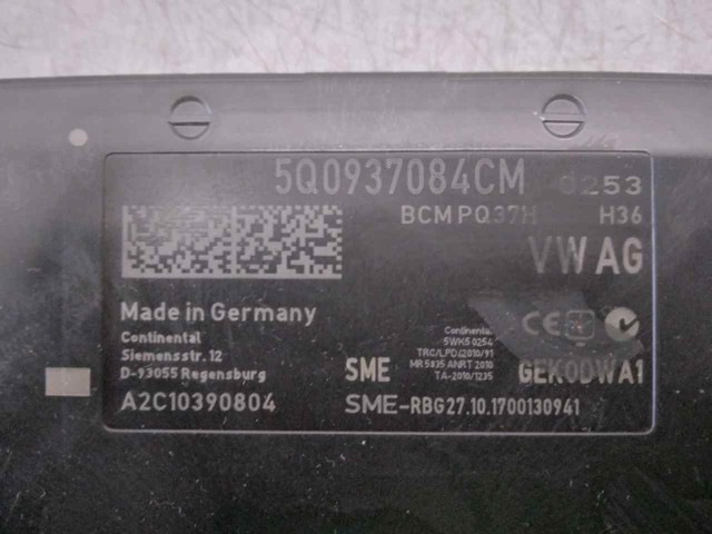  VAG 5Q0937084CM ціна, від 76.02 USD