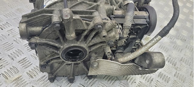 Редуктор колісний моста заднього Land Rover LR061681 ціна, від 1071.52 USD