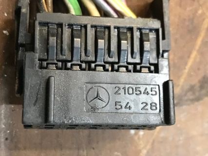  2105455428 Mercedes