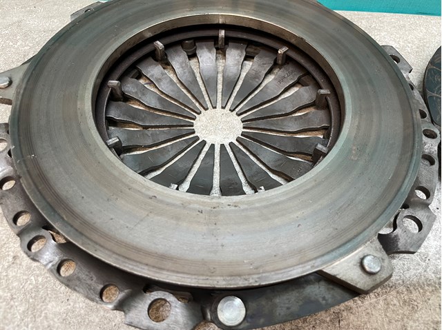 Пелюстковий кошик зчеплення Peugeot/Citroen 123047510 ціна, від 44.34 USD