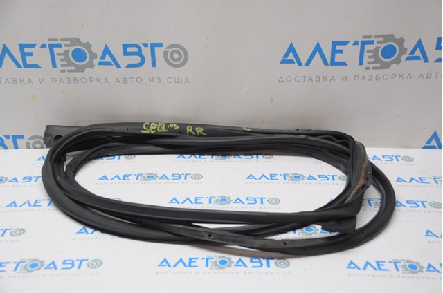  Toyota 678710C060 ціна, від 25.96 USD