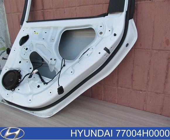 Двері задні, праві 77004H0000 Hyundai/Kia