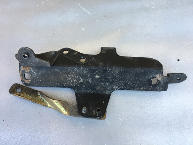  Mercedes A6110980629 ціна, від 4.27 USD