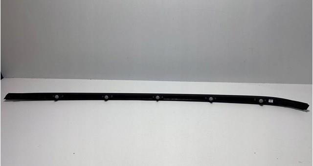 Купити LR108758 Land Rover 