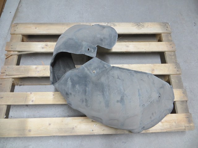 Купити KB7W561J1A Mazda Підкрилок заднього крила, лівий