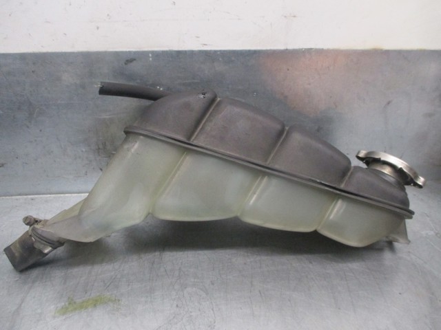  Mercedes A2105000849