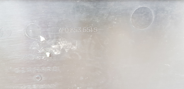 Облицювання радіатора VAG 4F0853651S ціна, від 82.33 USD