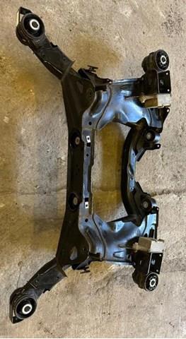 Купити LR134907 Land Rover Балка задньої підвіски, підрамник