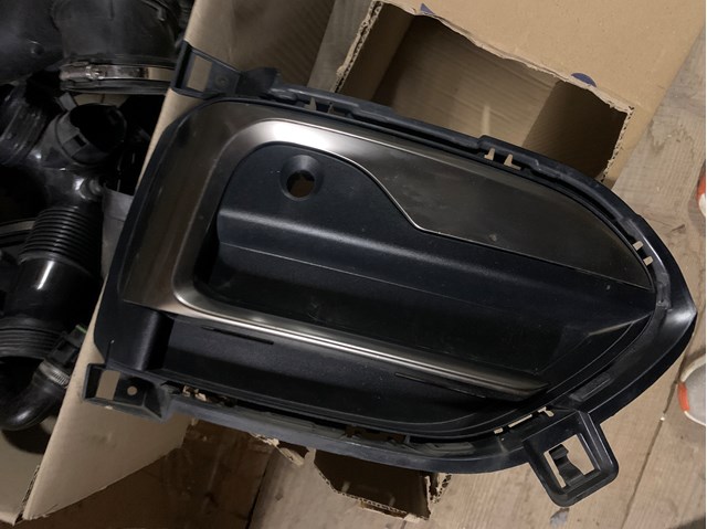 51117336512 BMW Решітка переднього бампера, права