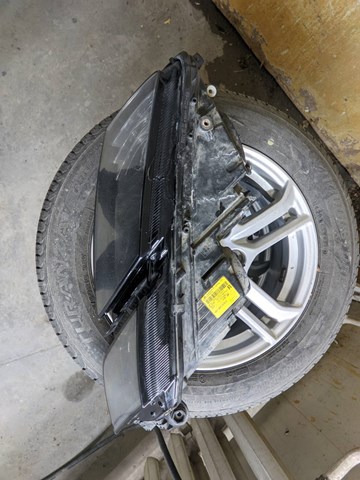 Фара правая Magneti Marelli LPP681 ціна, від 200.53 USD