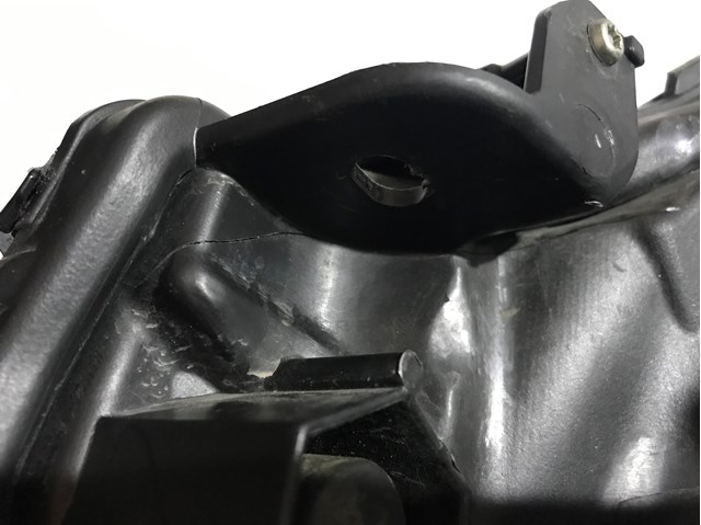 8118533D72 Toyota Фара дальнього світла в зборі