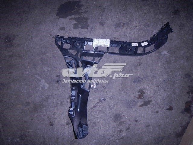 Направляюча заднього бампера, права 3L807050 AND