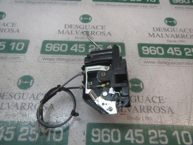 Замок дверки правої передньої 813200X000 Hyundai/Kia