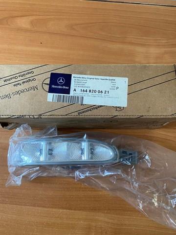 Покажчик повороту дзеркала, правий 1648200621 Mercedes