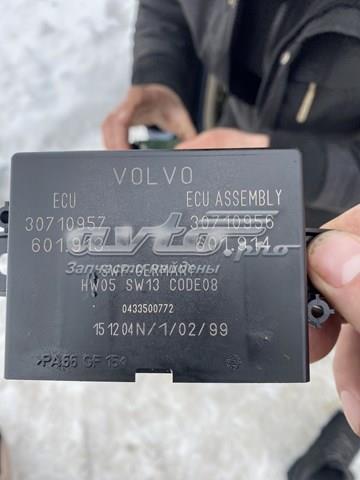 Купити 30765690 Volvo 