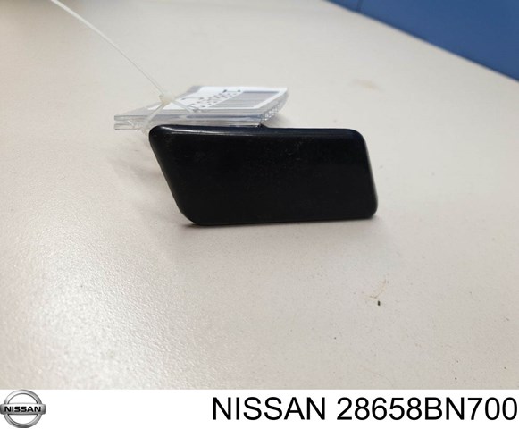 28658BN700 Nissan накладка форсунки омивача фари передньої