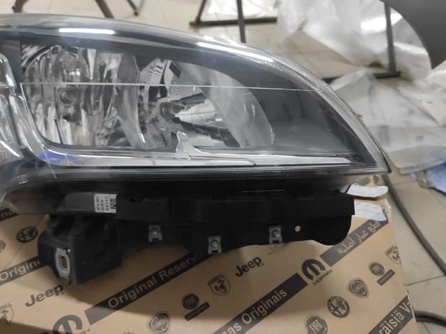 Фара передня права Fiat/Alfa/Lancia 52109456
