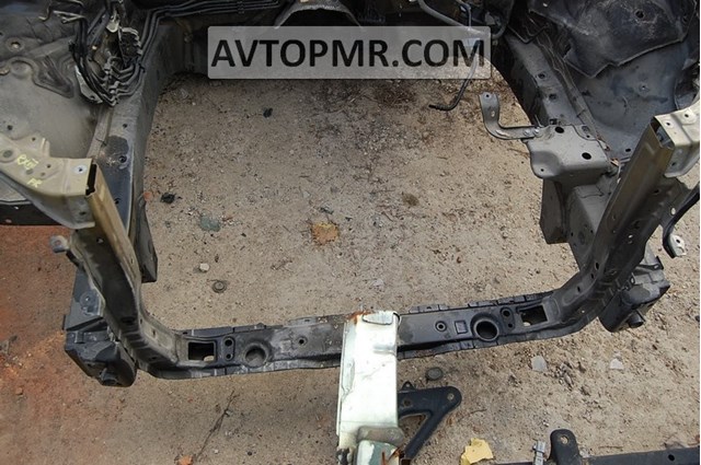 Рамка радіатора 532010E020 Toyota