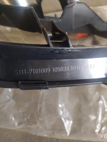 Кріплення протитуманки, лівої BMW 51117181009