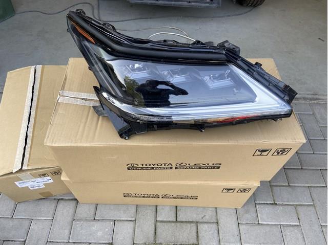 Права блок фара Toyota 8114560N70 ціна, від 1591.99 USD