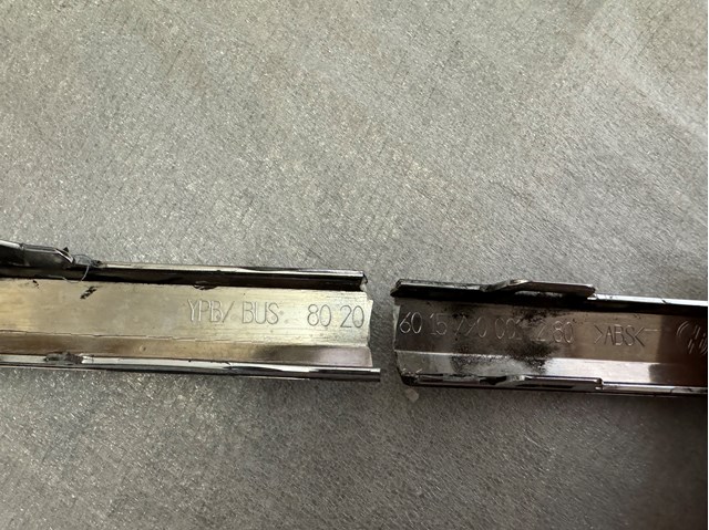 Молдинг заднього бампера VAG 5618538352ZZ ціна, від 47.88 USD