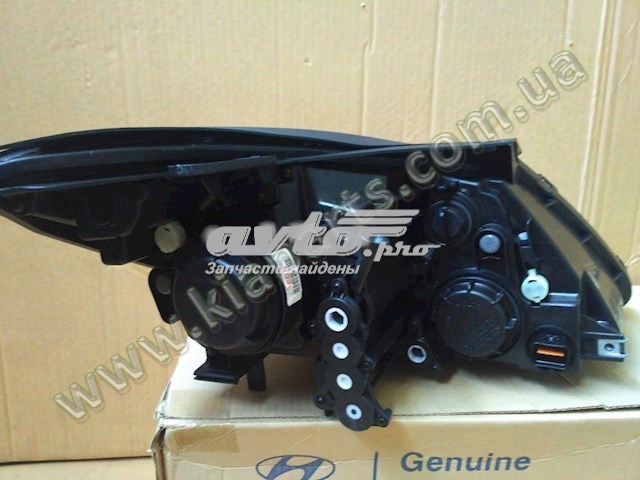 Фари Hyundai/Kia 921013J050 ціна, від 658.11 USD