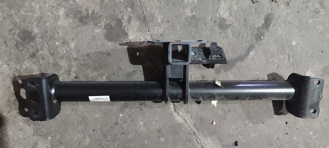 A1673102500 Mercedes Траверс фаркопа