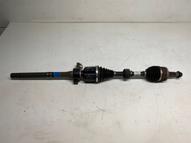 Піввісь права 495012Y060 Hyundai/Kia