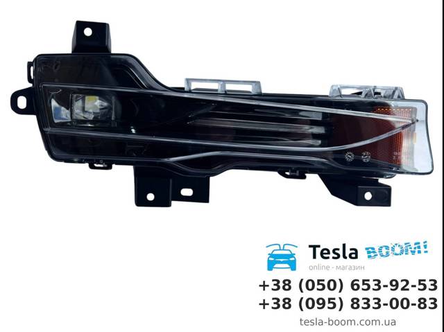 107739200C Tesla Права протитуманні фари