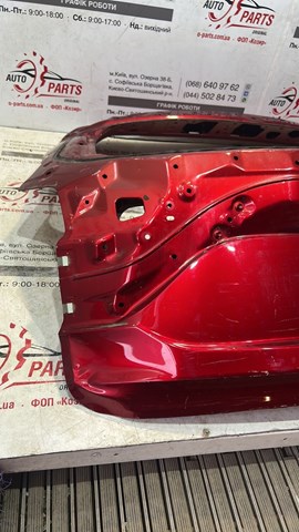 Двері багажника Mazda KBY56202XC