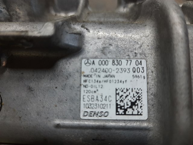 Компресор кондиціонера A0008307704 Mercedes