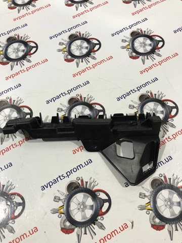 622217405R Renault (RVI) Лівий кронштейн переднього бампера