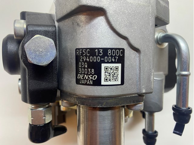 Паливний насос високого тиску 2940000044 Denso