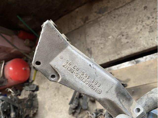  Mercedes A6011550395