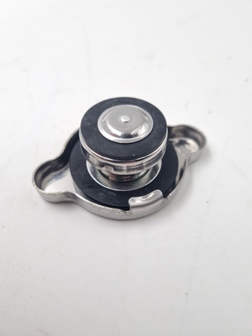Кришка бачка радіатора Q-fix Q1720069 ціна, від 6.12 USD