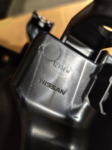 Фара права 260106RR0A Nissan/Infiniti