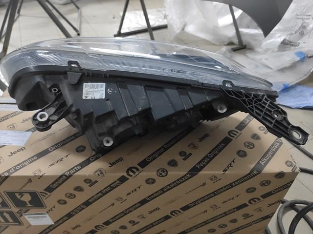 52109456 Fiat/Alfa/Lancia Основна фара - вставка